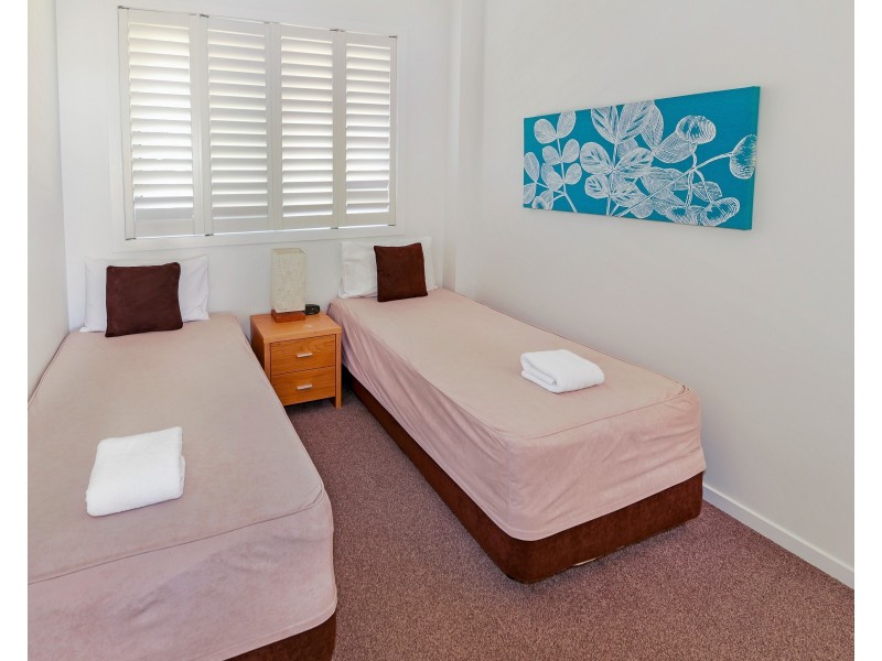 Unit 3/2 Merrima Avenue, Kings Beach QLD 4551