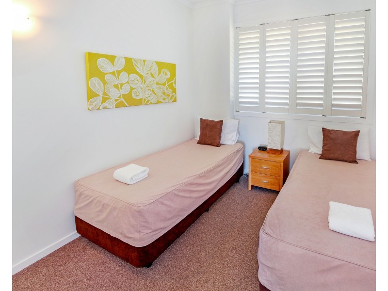 Unit 3/2 Merrima Avenue, Kings Beach QLD 4551