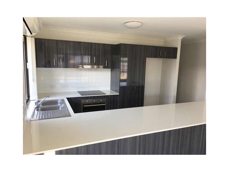 27 Haslewood Crescent, Meridan Plains QLD 4551