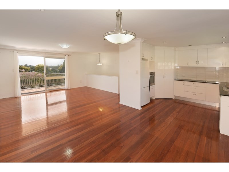 3 Matilda Crescent, Battery Hill QLD 4551