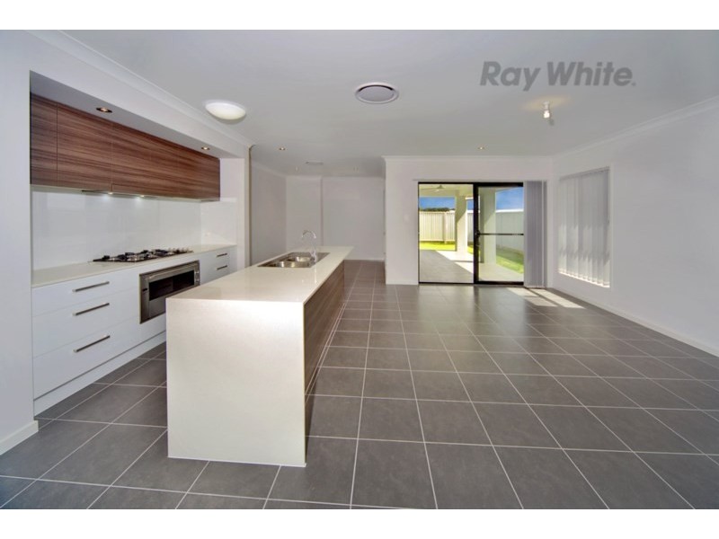 63 MacIntyre Crescent, Pelican Waters QLD 4551