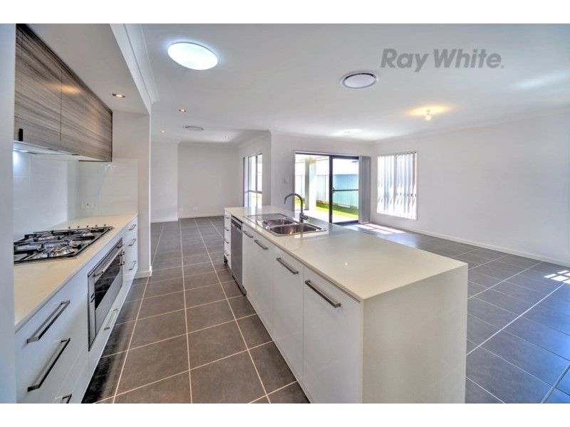 63 MacIntyre Crescent, Pelican Waters QLD 4551