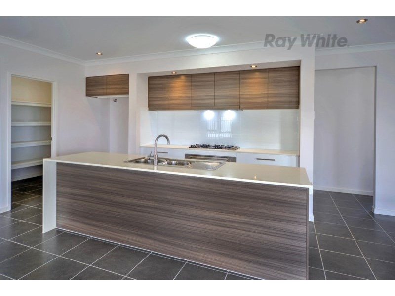 63 MacIntyre Crescent, Pelican Waters QLD 4551