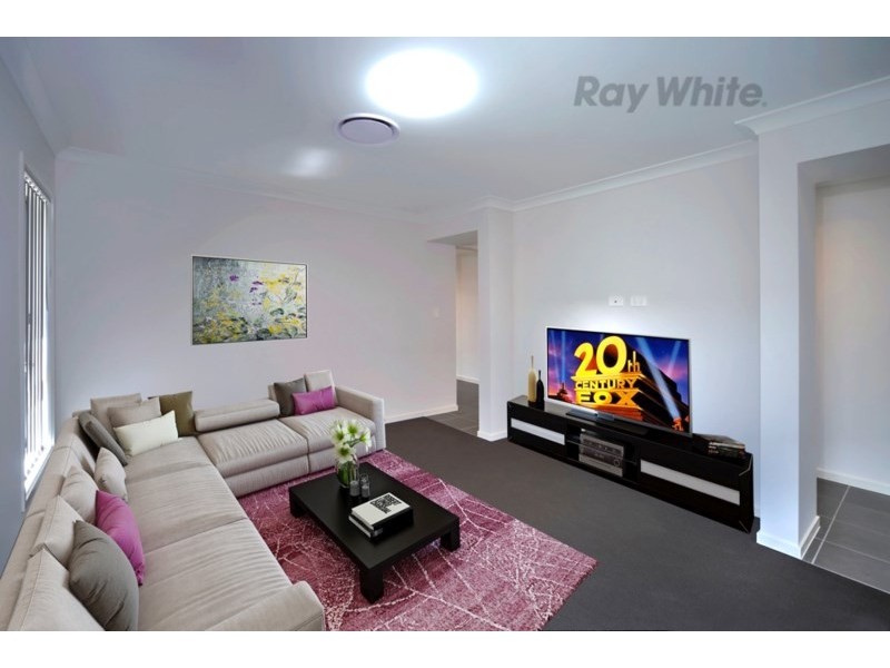 63 MacIntyre Crescent, Pelican Waters QLD 4551