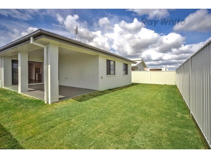 63 MacIntyre Crescent, Pelican Waters QLD 4551