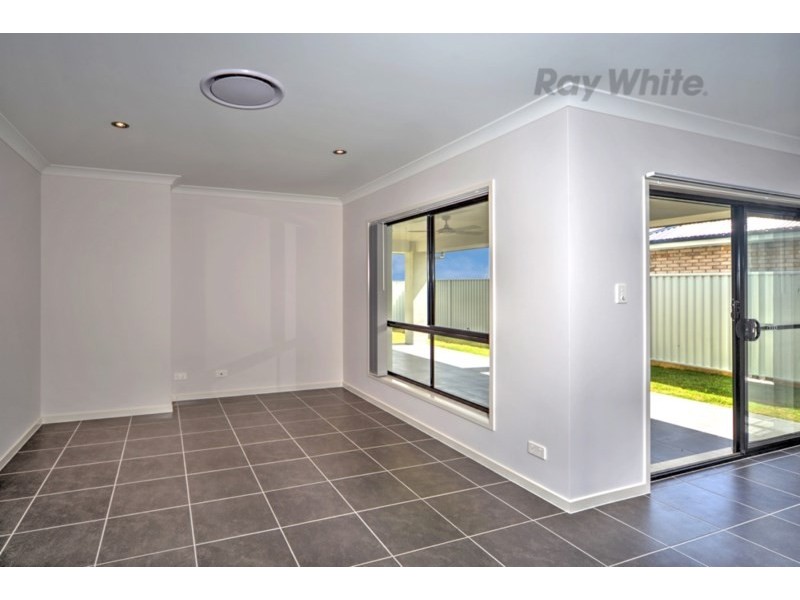 63 MacIntyre Crescent, Pelican Waters QLD 4551