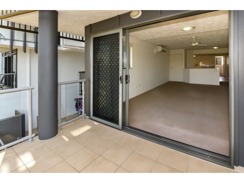 Unit 22/10 Grand Parade, Parrearra QLD 4575