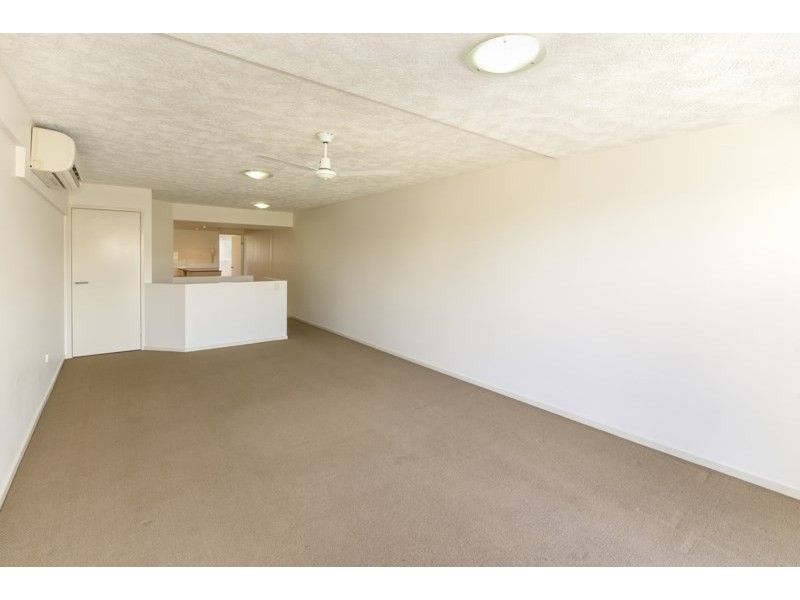 Unit 22/10 Grand Parade, Parrearra QLD 4575