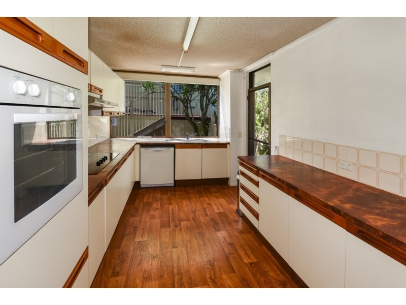 Unit 1/10 Bulcock Beach Esplanade, Caloundra QLD 4551