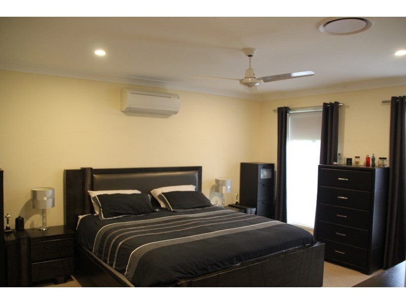 10 Lockyer Place, Pelican Waters QLD 4551