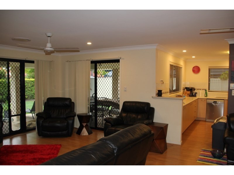 10 Lockyer Place, Pelican Waters QLD 4551