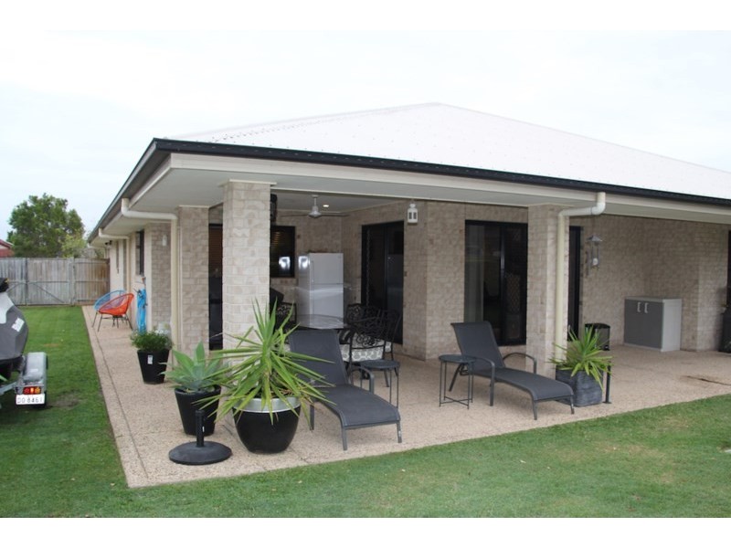 10 Lockyer Place, Pelican Waters QLD 4551