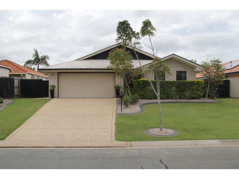 10 Lockyer Place, Pelican Waters QLD 4551