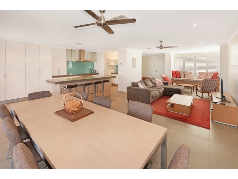 Unit 10 ‘Nimolanca’ 3 Warne Terrace, Kings Beach QLD 4551