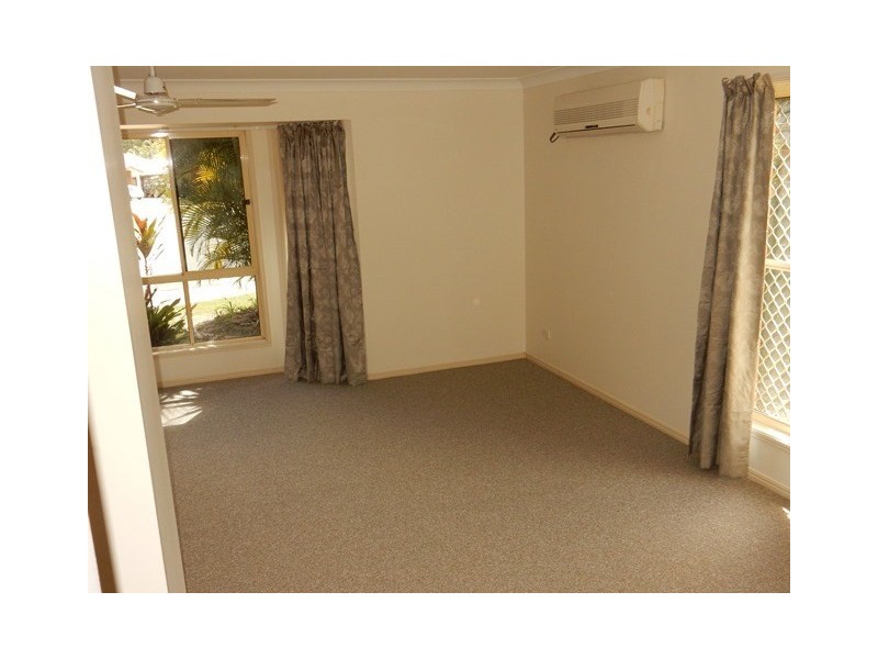 6 Rhodes Place, Aroona QLD 4551