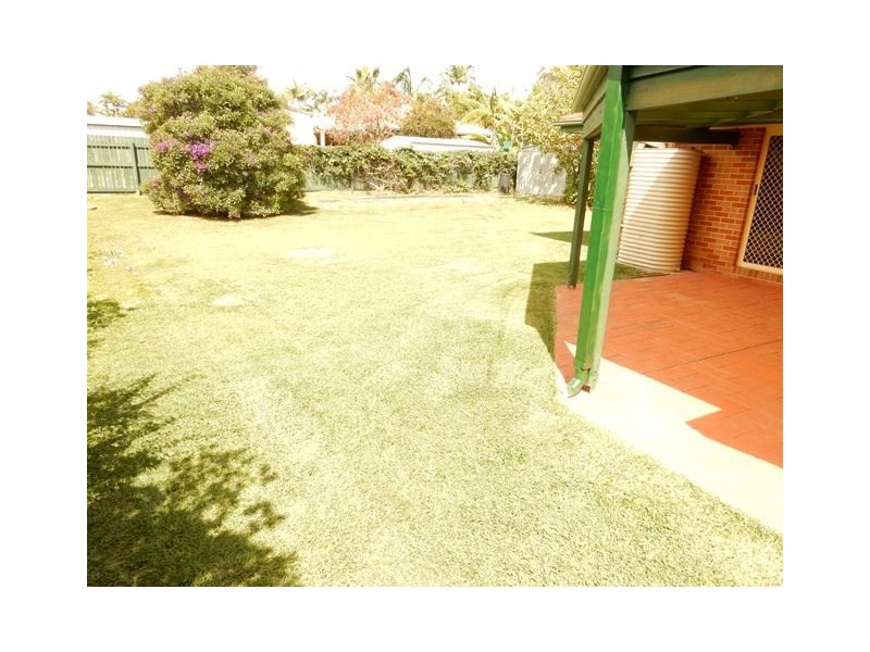 6 Rhodes Place, Aroona QLD 4551