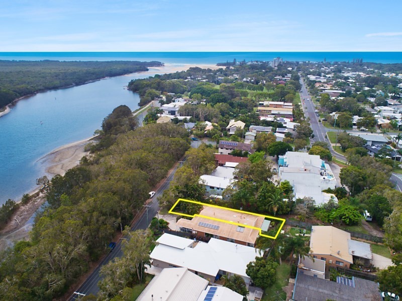 Unit 1/5 Gamban Esplanade, Currimundi QLD 4551