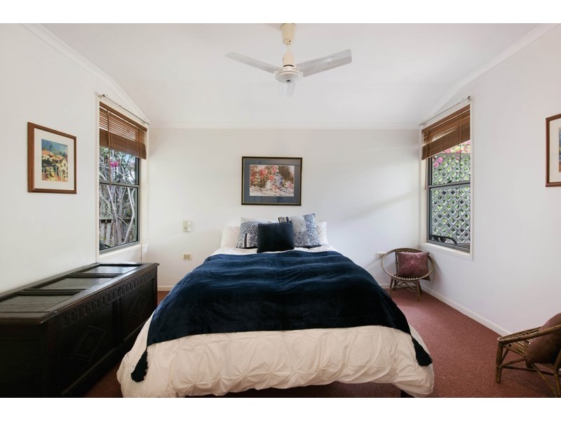 Unit 1/5 Gamban Esplanade, Currimundi QLD 4551