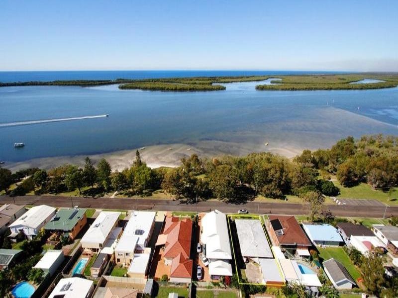 170 Golden Beach Esplanade, Caloundra QLD 4551