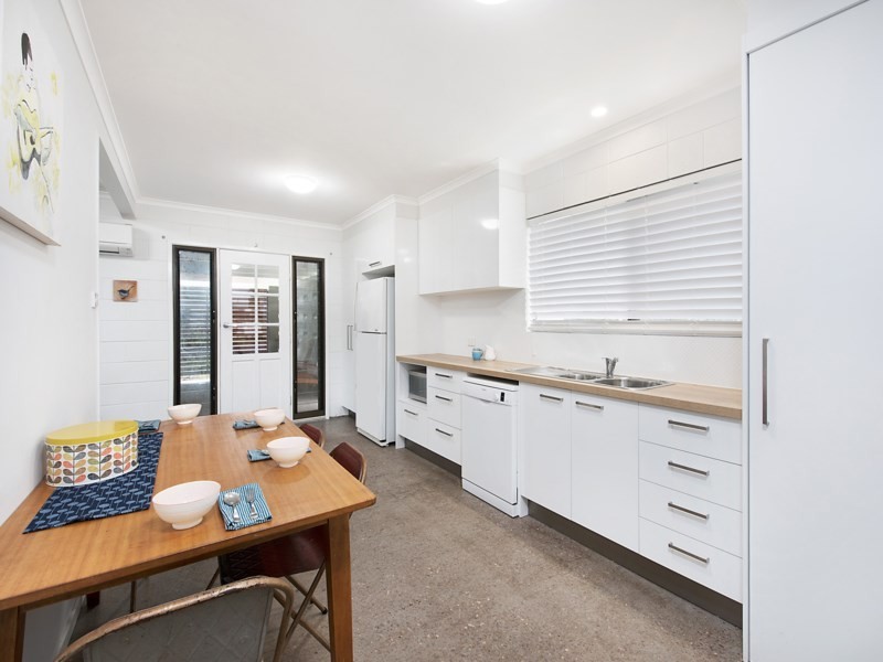 31 Nelson Street, Golden Beach QLD 4551