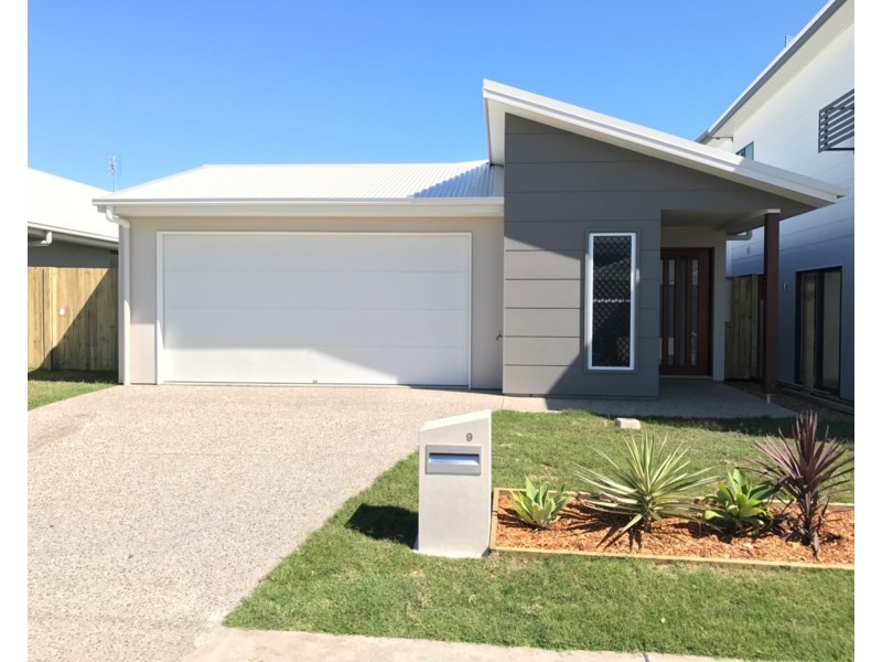 9 Stone Crescent, Caloundra West QLD 4551