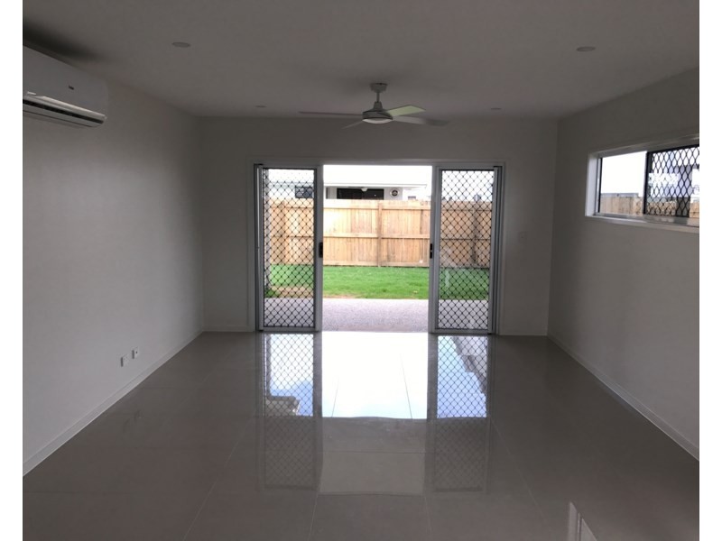 9 Stone Crescent, Caloundra West QLD 4551