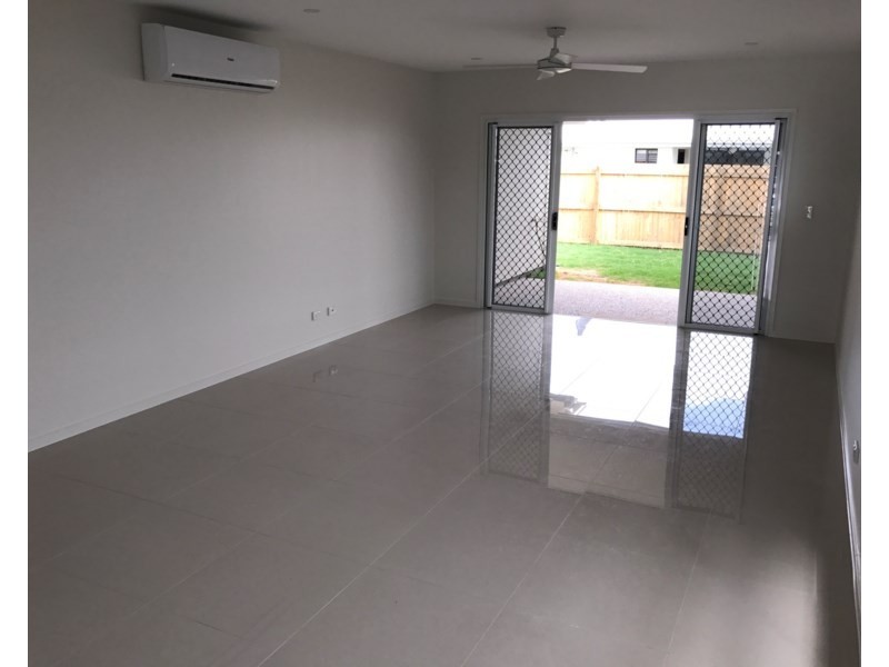 9 Stone Crescent, Caloundra West QLD 4551