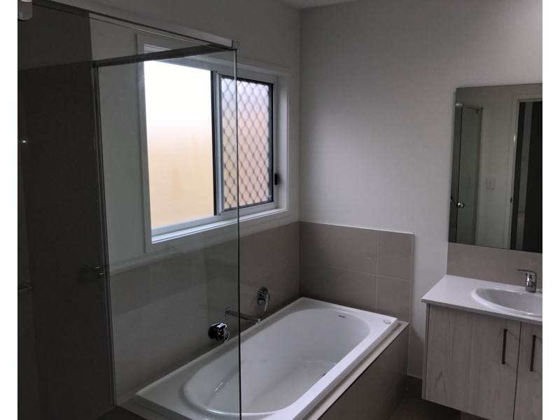 9 Stone Crescent, Caloundra West QLD 4551