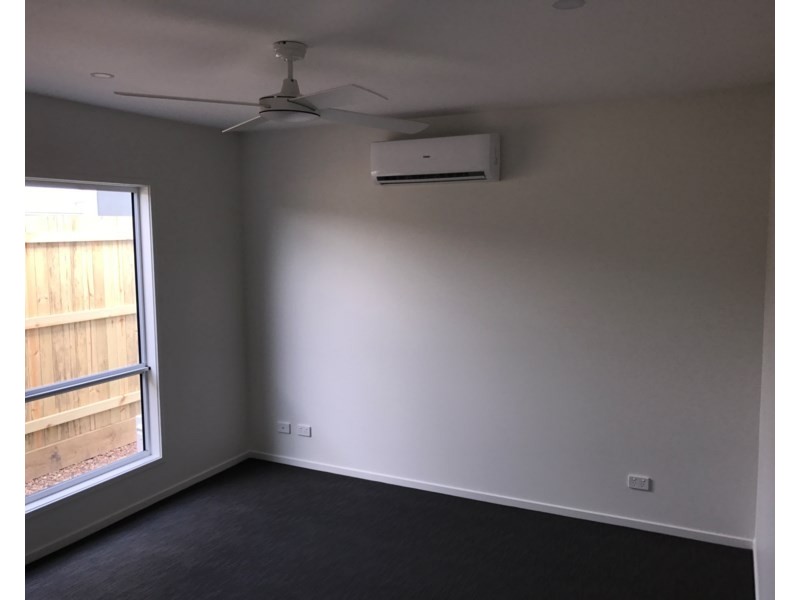 9 Stone Crescent, Caloundra West QLD 4551