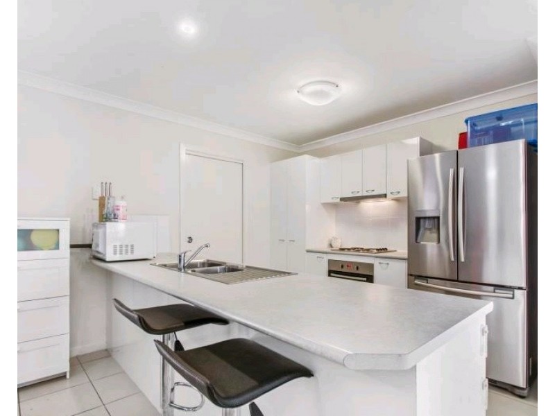 9 Highland Terrace, Little Mountain QLD 4551