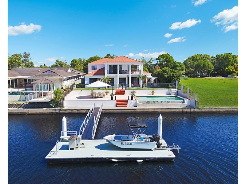 13 Pelican Waters Boulevard, Pelican Waters QLD 4551