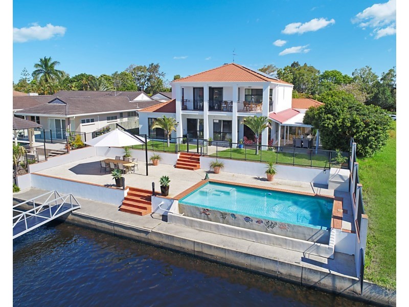 13 Pelican Waters Boulevard, Pelican Waters QLD 4551