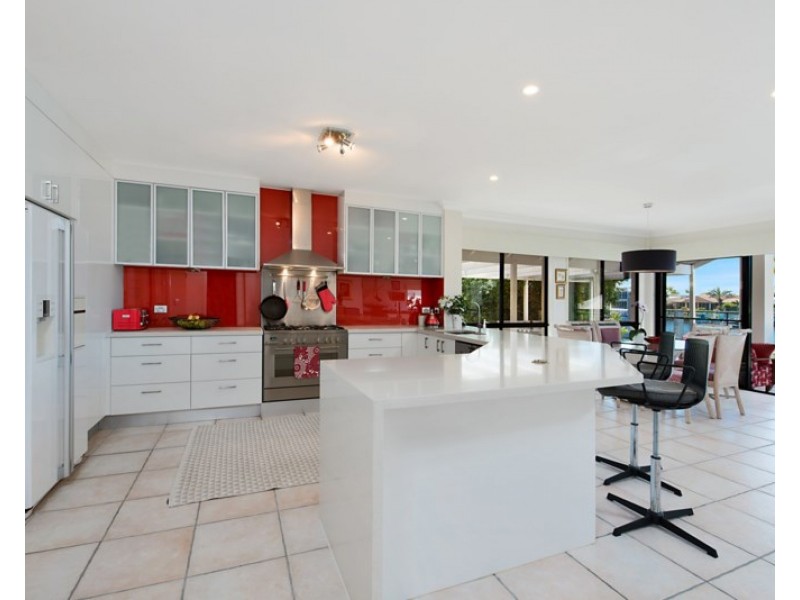 13 Pelican Waters Boulevard, Pelican Waters QLD 4551