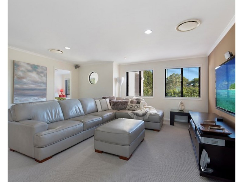 13 Pelican Waters Boulevard, Pelican Waters QLD 4551