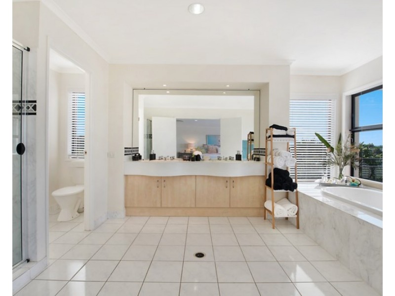 13 Pelican Waters Boulevard, Pelican Waters QLD 4551