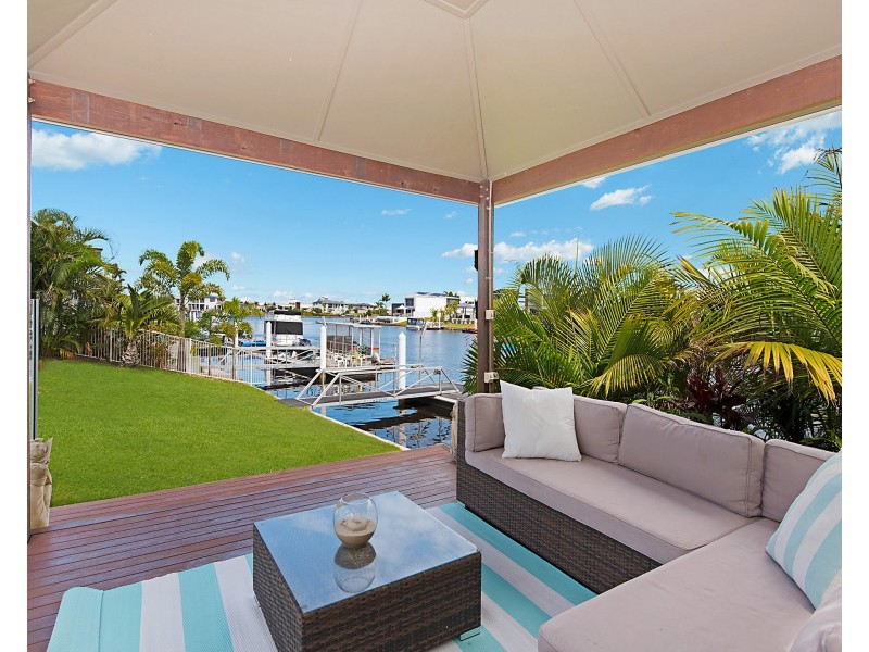 2 North Point Crescent, Pelican Waters QLD 4551