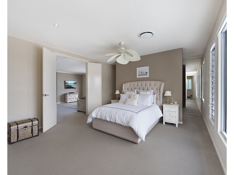 2 North Point Crescent, Pelican Waters QLD 4551