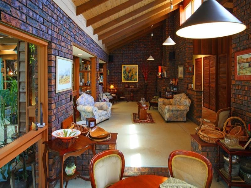 4 Bray Street, Dicky Beach QLD 4551