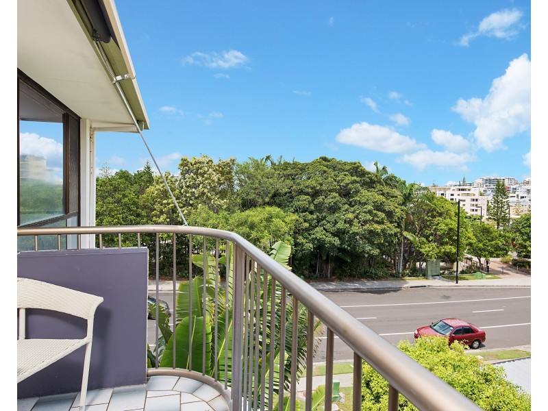 Unit 8/33A Burgess Street, Kings Beach QLD 4551