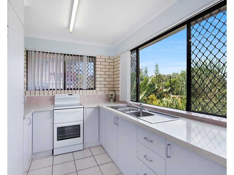 Unit 8/33A Burgess Street, Kings Beach QLD 4551