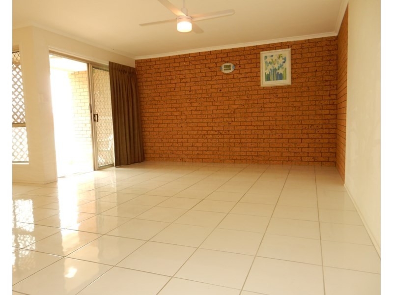 2/4 Barwon Street, Currimundi QLD 4551