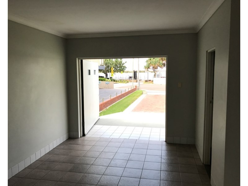 1 Tay Avenue, Caloundra QLD 4551
