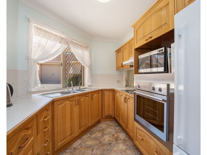 1/19 Oronsay Avenue, Caloundra QLD 4551