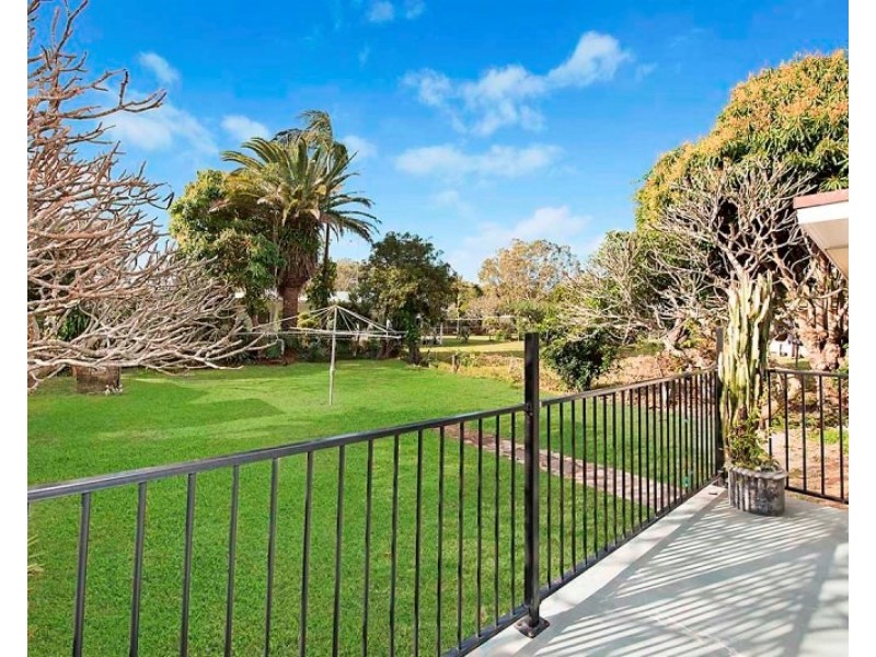 21 Gregory Street, Golden Beach QLD 4551