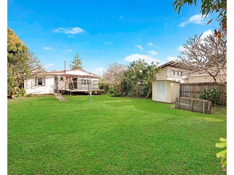 21 Gregory Street, Golden Beach QLD 4551