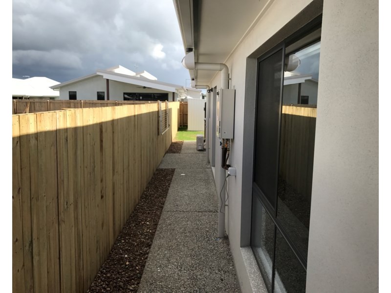 12 Steiner Crescent, Caloundra West QLD 4551