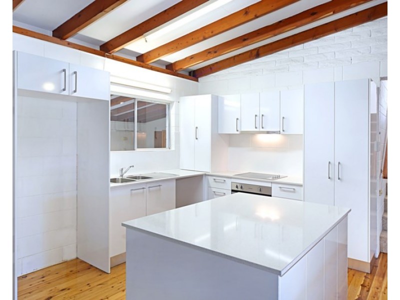 10 Oxley Street, Golden Beach QLD 4551