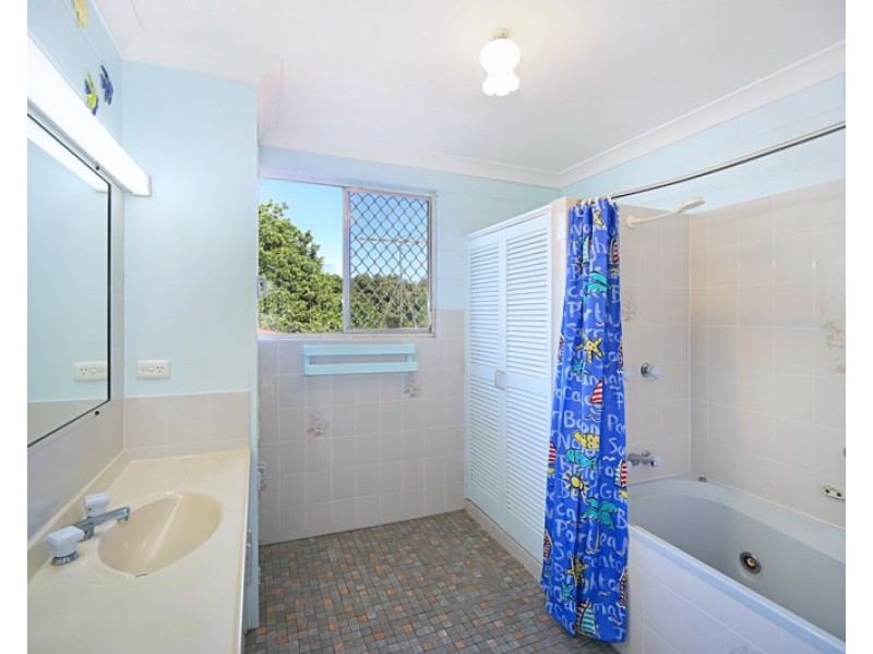 10 Oxley Street, Golden Beach QLD 4551