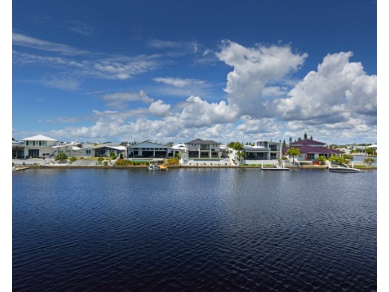 44 The Passage, Pelican Waters QLD 4551