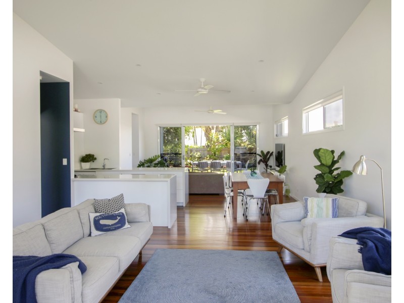 174 Esplanade, Golden Beach QLD 4551